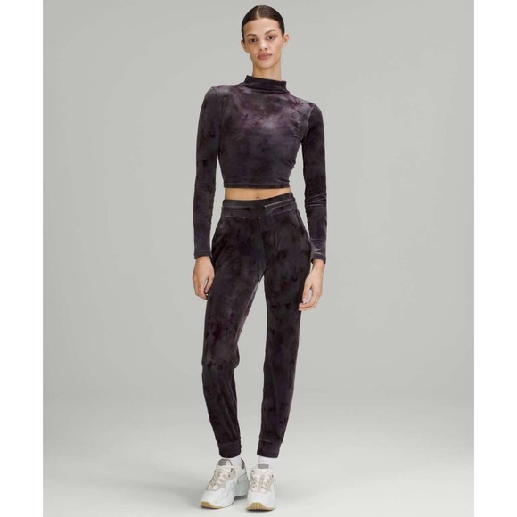 Lululemon Pants - Lululemon Ready to Crush High-Rise Velour Jogger Purple Velvet‎ Sweatpants 8